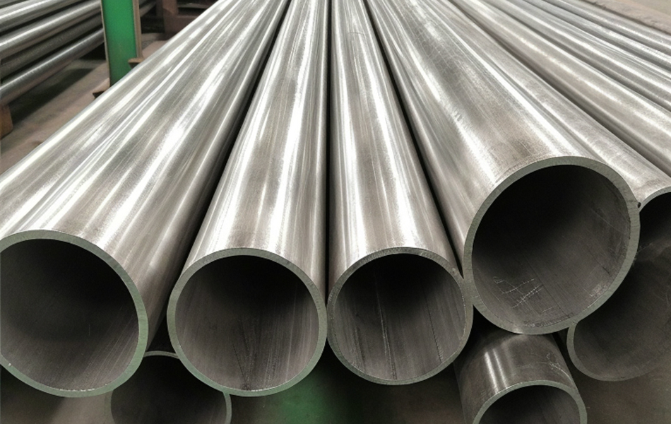 ما هو الفرق بين أنابيب الصلب السلس واللحام؟